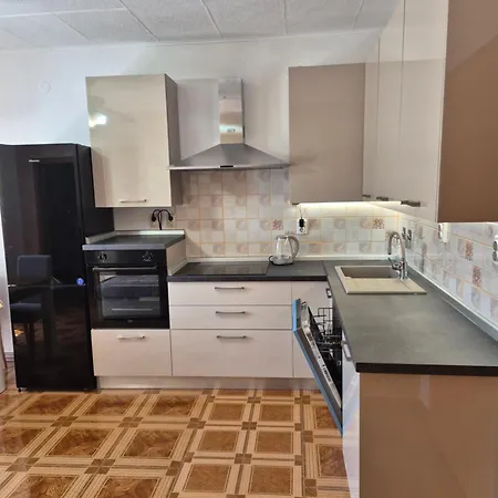 Guest house Apartmens Spiko 2 3*