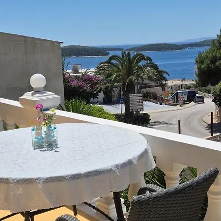 Apartmens Spiko 2 Guest house