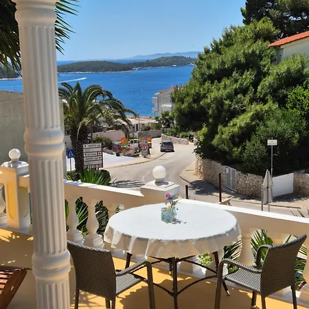 Guest house Apartmens Spiko 2 Hvar Town
