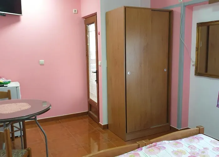 Гостевой дом Apartmens Spiko Хвар