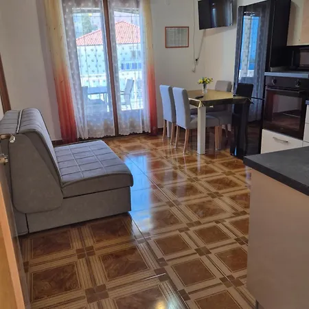 Apartmens Spiko 3* Хвар