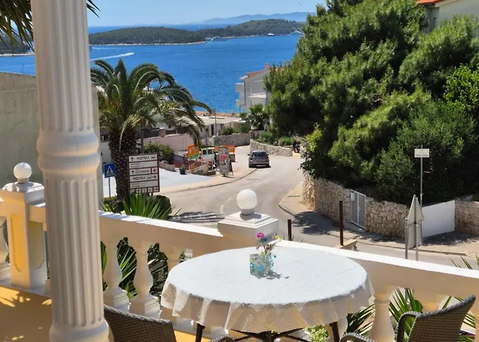 Pensión Apartmens Spiko Hvar Town